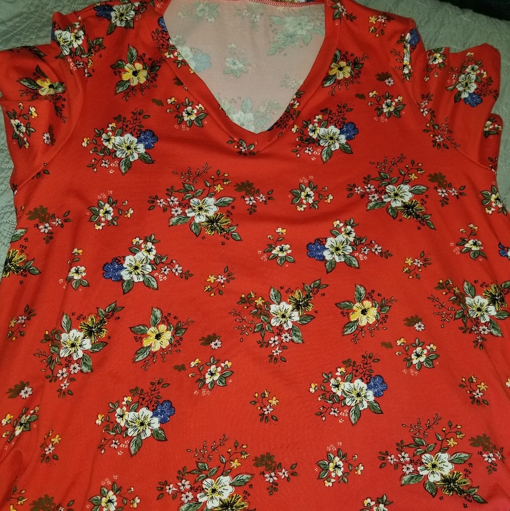 Red floral top